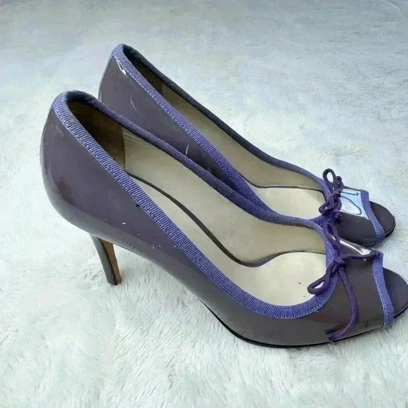 Dolce & Gabbana Black Patent Leather Peep-Toe Heels Size 39 EU Dolce & Gabbana Patent Bow Peep Toe Pumps size 39